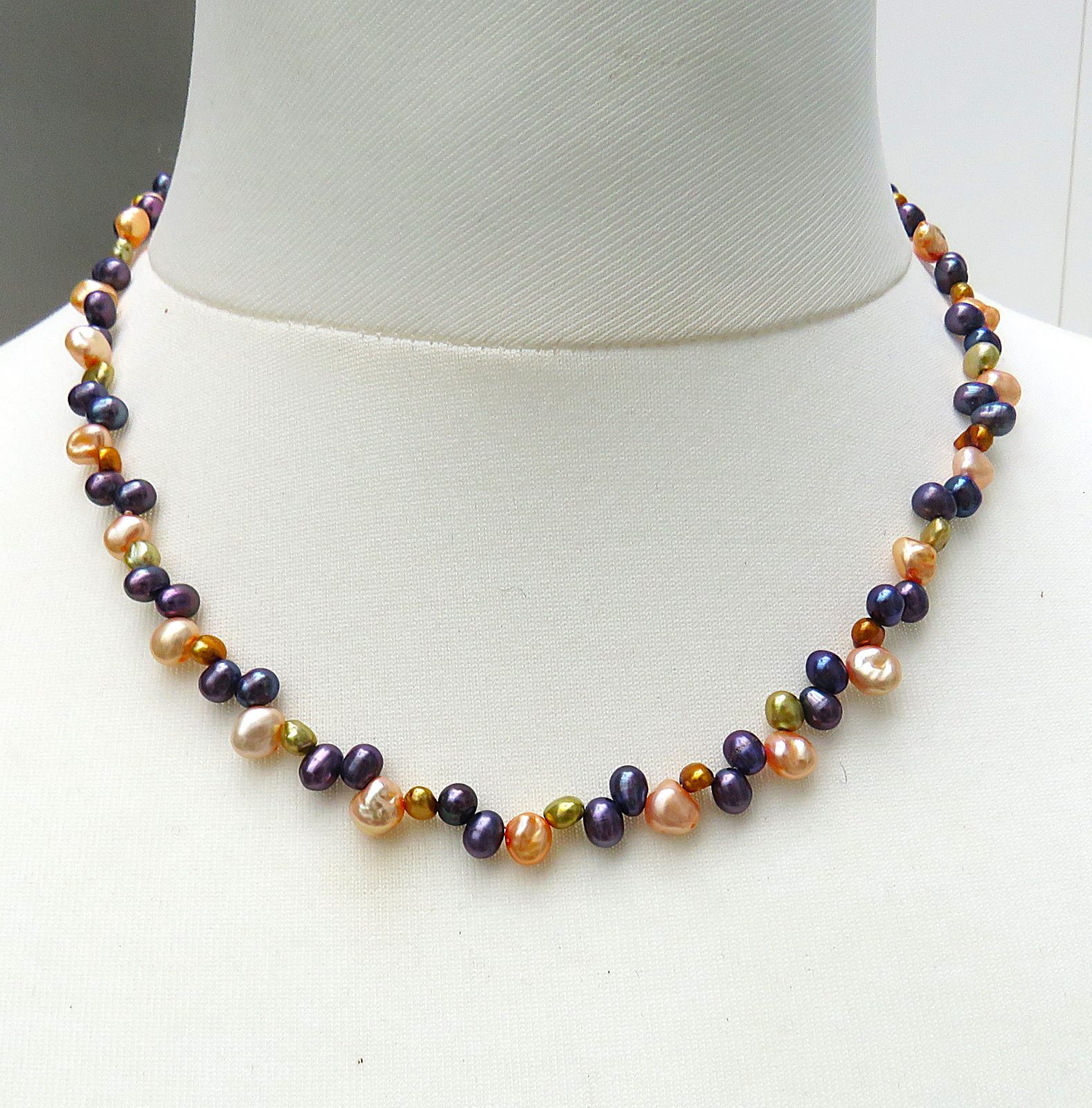 IMG_5588-5385 Perlen Kette Süßwasserperlen gefärbt Unikat Kette Perlenkette Collier 5385