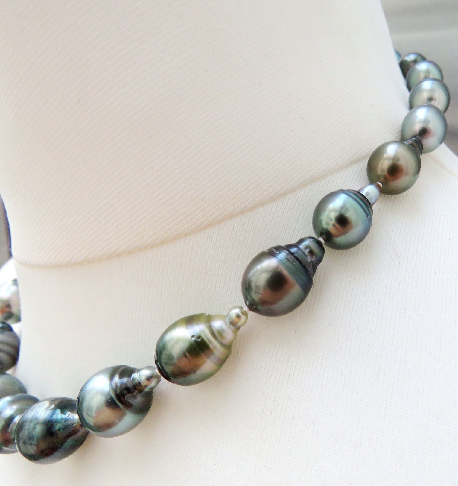 Tahiti Perlen Kette Unikat Perlen Kette Tahiti Perlen Collier 10,5-12 mm 4718