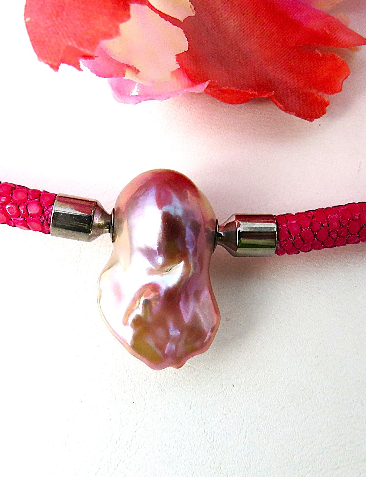 Ming Perlen Wechselschließe Süßwasser Perle Unikat 23,3 ct Perle barock 5736