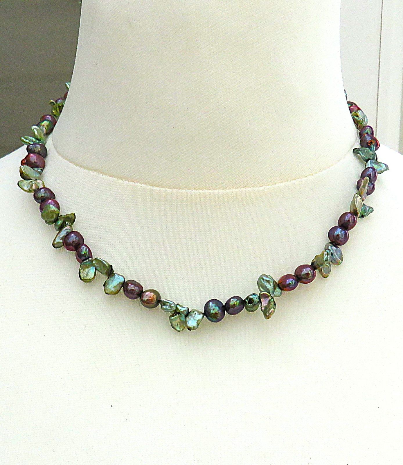 Süßwasserperlen Collier Grün Braun gefärbt handgefertigtes Unikat 5751