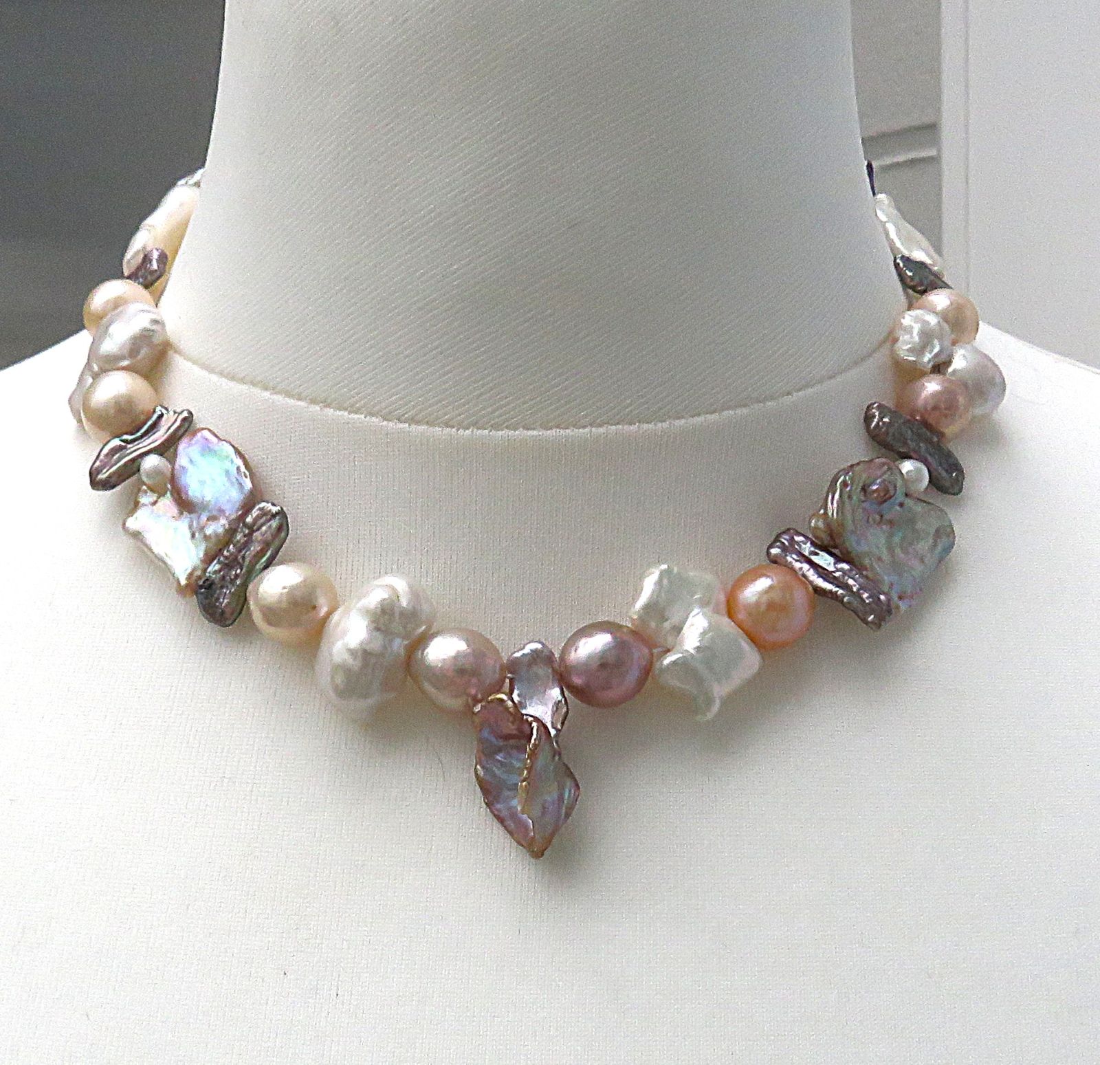 Süßwasserperlen Unikat Collier Flats Keshi und Biwa Perlen handgefertigt 5699