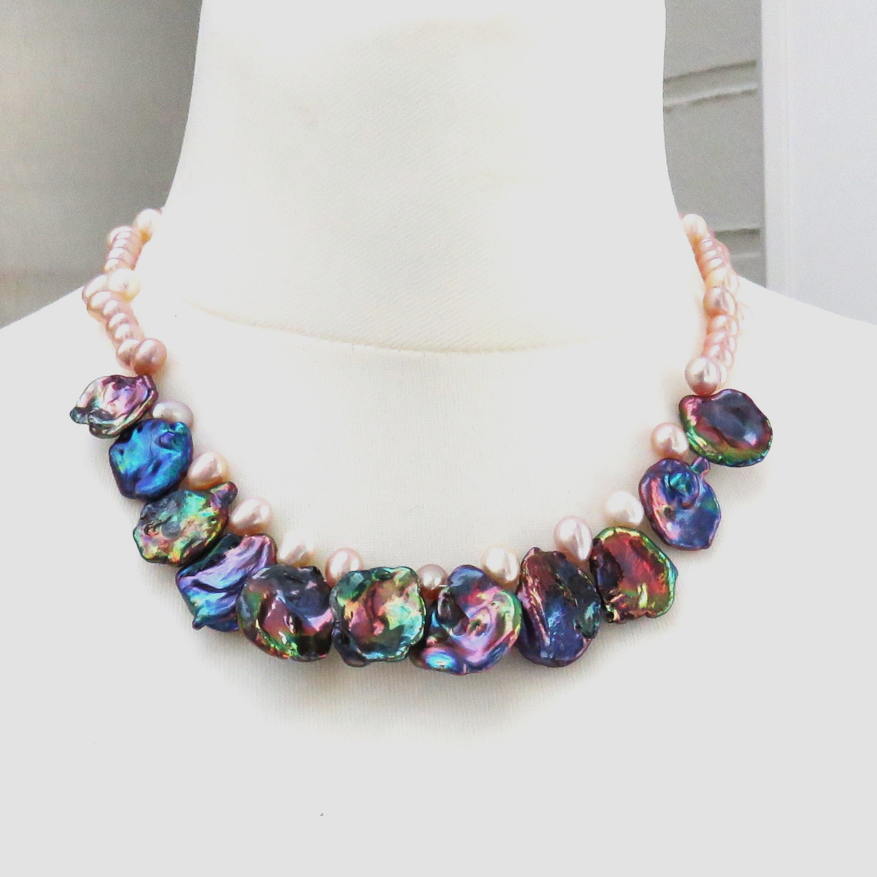 IMG_4807 Keshi Perlen Tropfen Perlen Kette Perlencollier handgefertigt Unikat Kette 4981