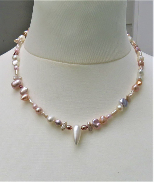 Perlenkette Süßwasserperlen naturfarben Unikat Kette Perlenkette Collier 5073